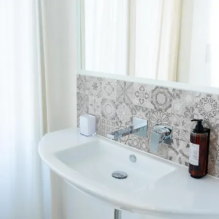 Guest house Le2stanze 3*