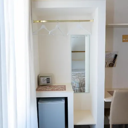 Guest house Le2stanze 3*